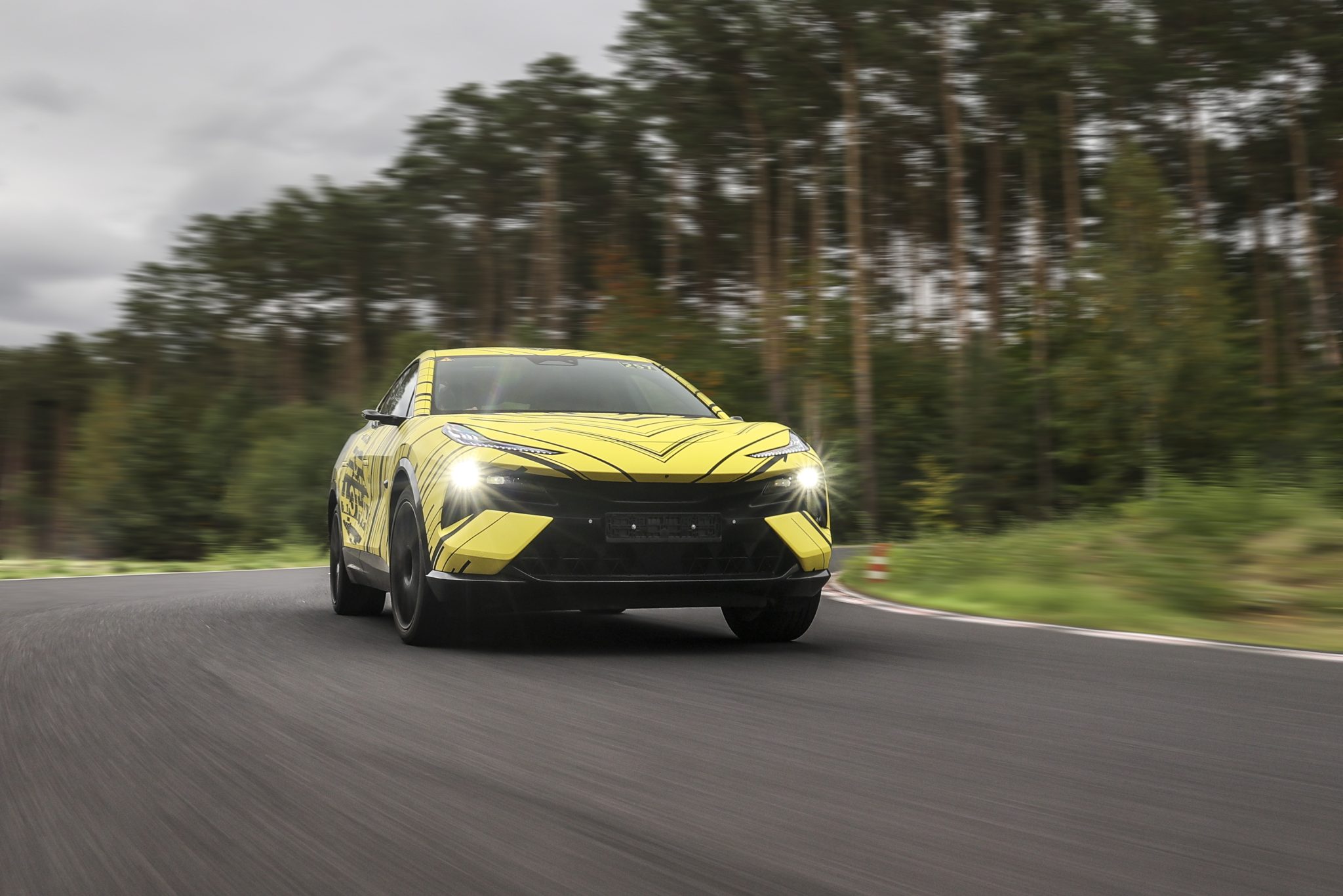 Lotus Eletre 4 Lotus Eletre 4