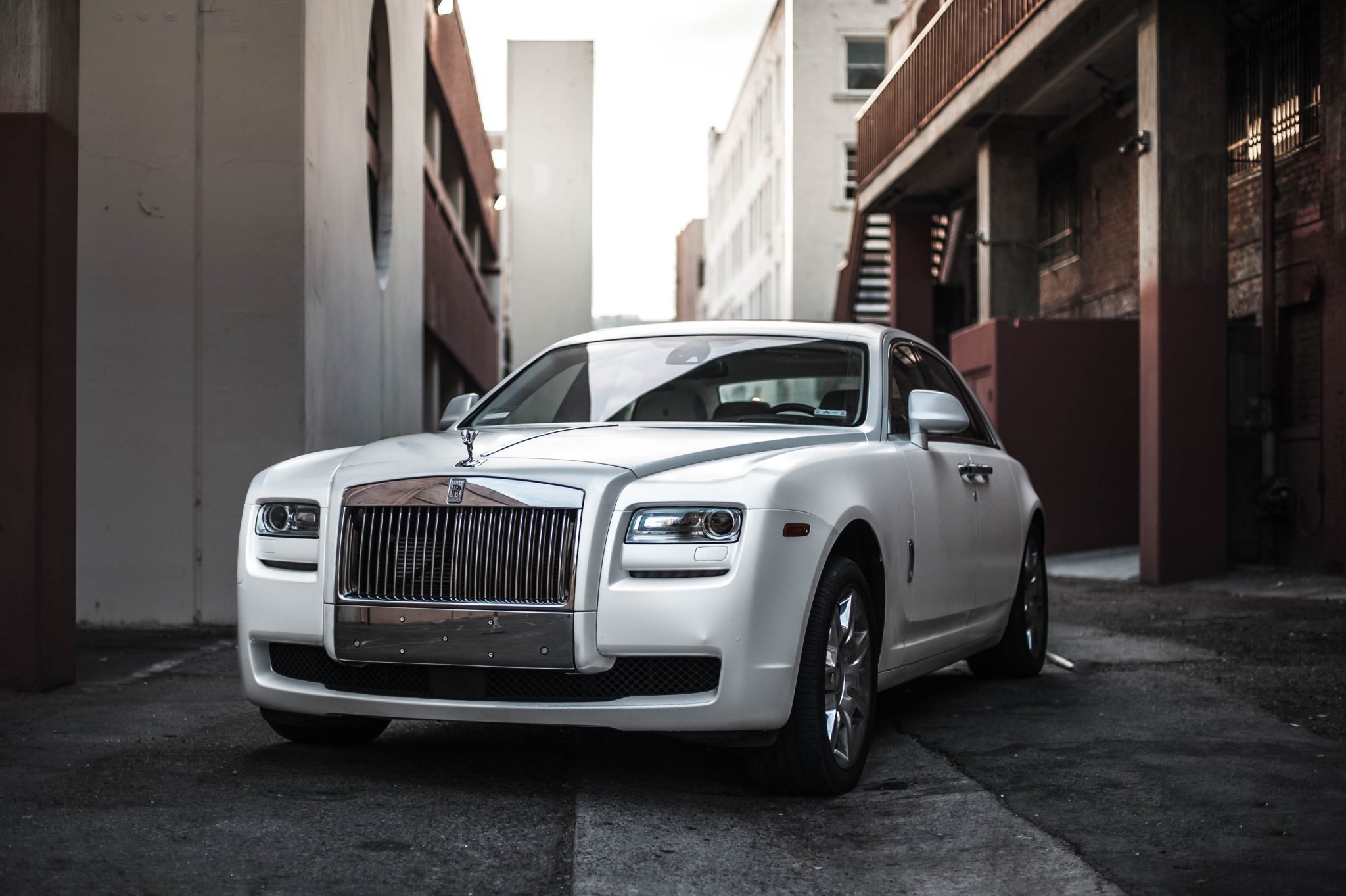 Ultimate Guide to Buying a Rolls-Royce | JBR Capital